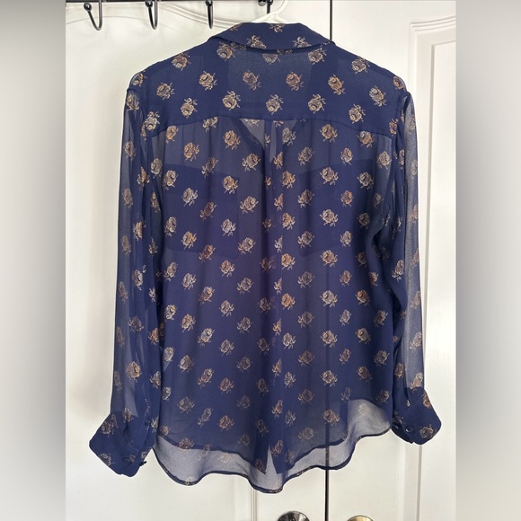 Equipment silk sheer Blouse Size M with Gold Leaf print - Picture 2 of 3